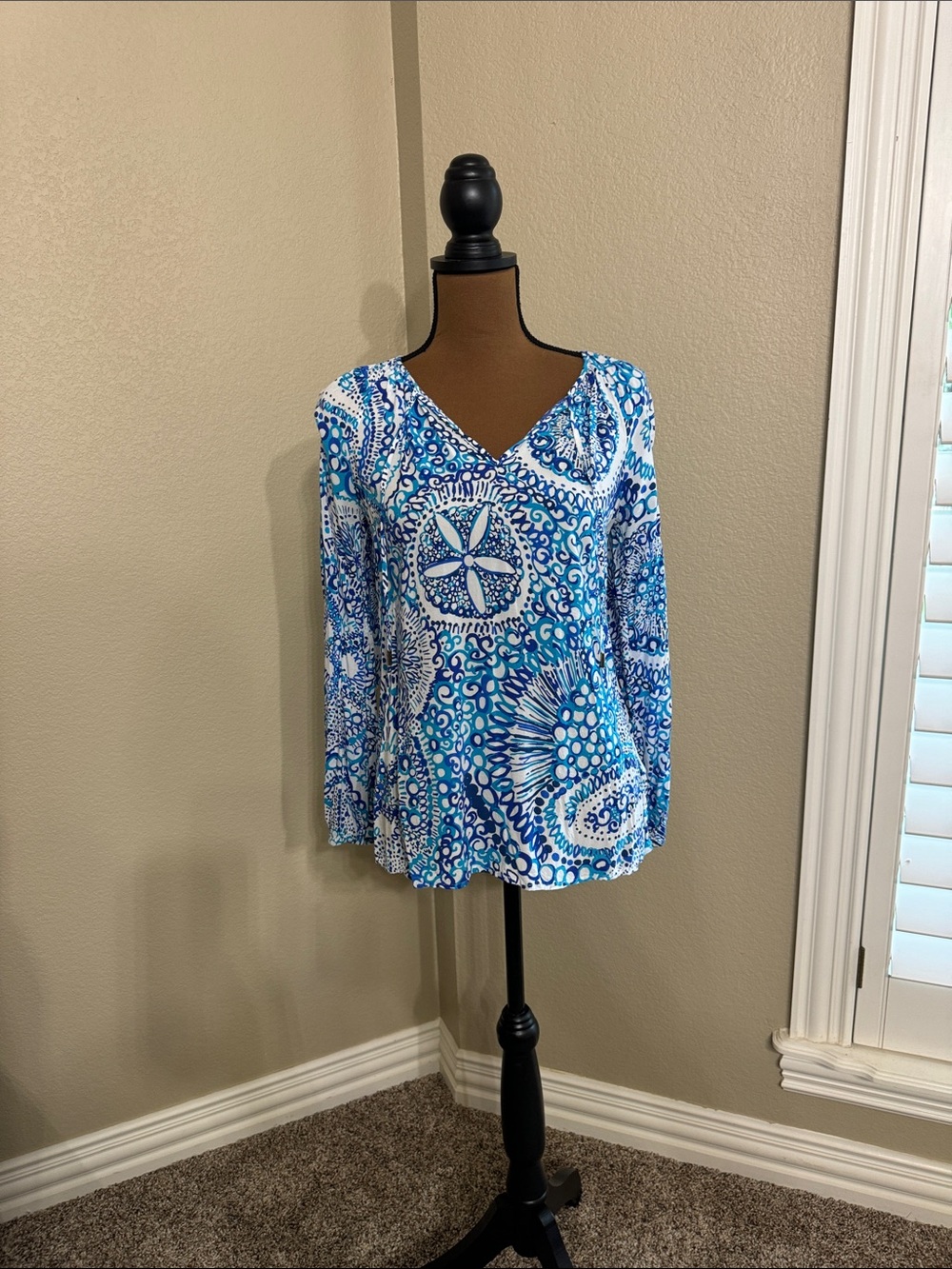 Lilly Pulitzer Blue & White Printed V-Neck Blouse